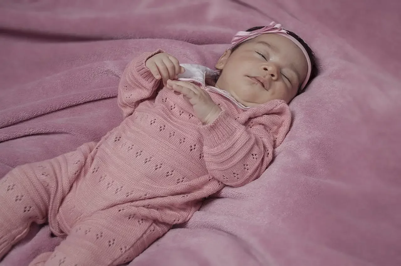 Comment choisir la taille des vêtements de bébé ?