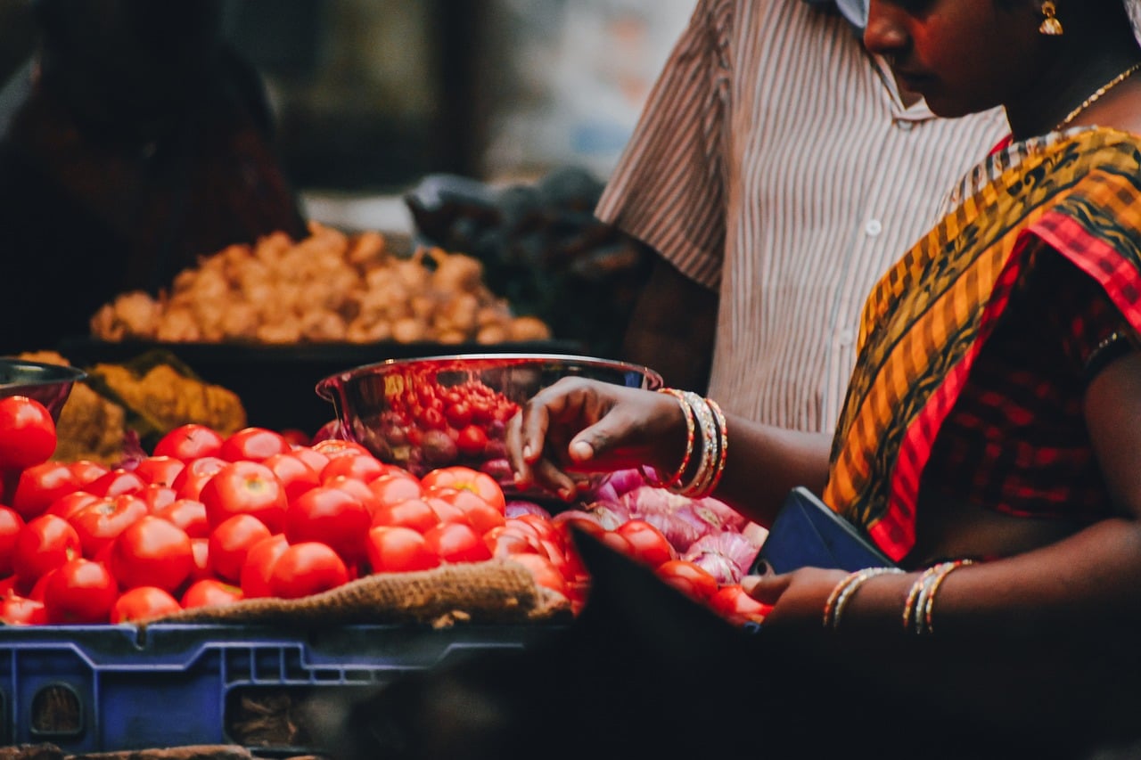 découvrez comment la segmentation de marché peut transformer votre stratégie commerciale en identifiant des groupes cibles spécifiques. apprenez les techniques pour segmenter efficacement votre audience et maximiser vos efforts marketing.